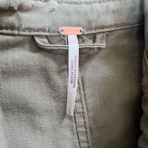 Free People Moonchild Denim Shirt Jacket Womens Large Army Green Distressed - Picture 7 of 12